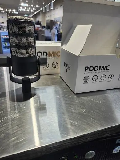 Store Special Product - RODE - PODMIC